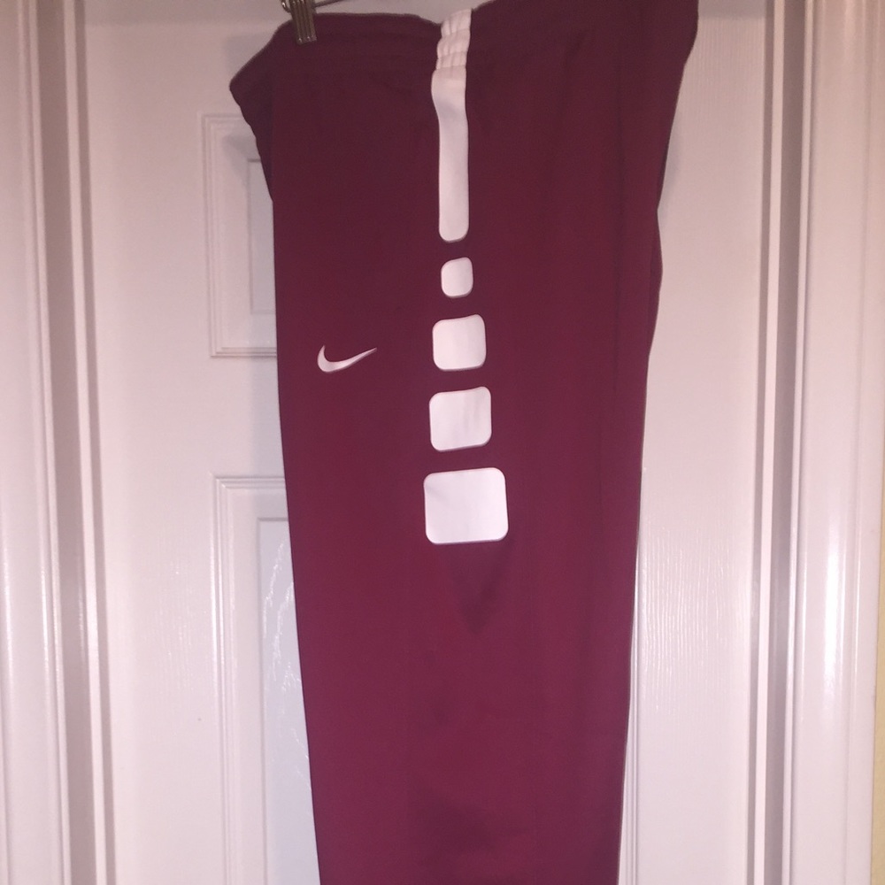 Nike women’s sweats (burgundy color)